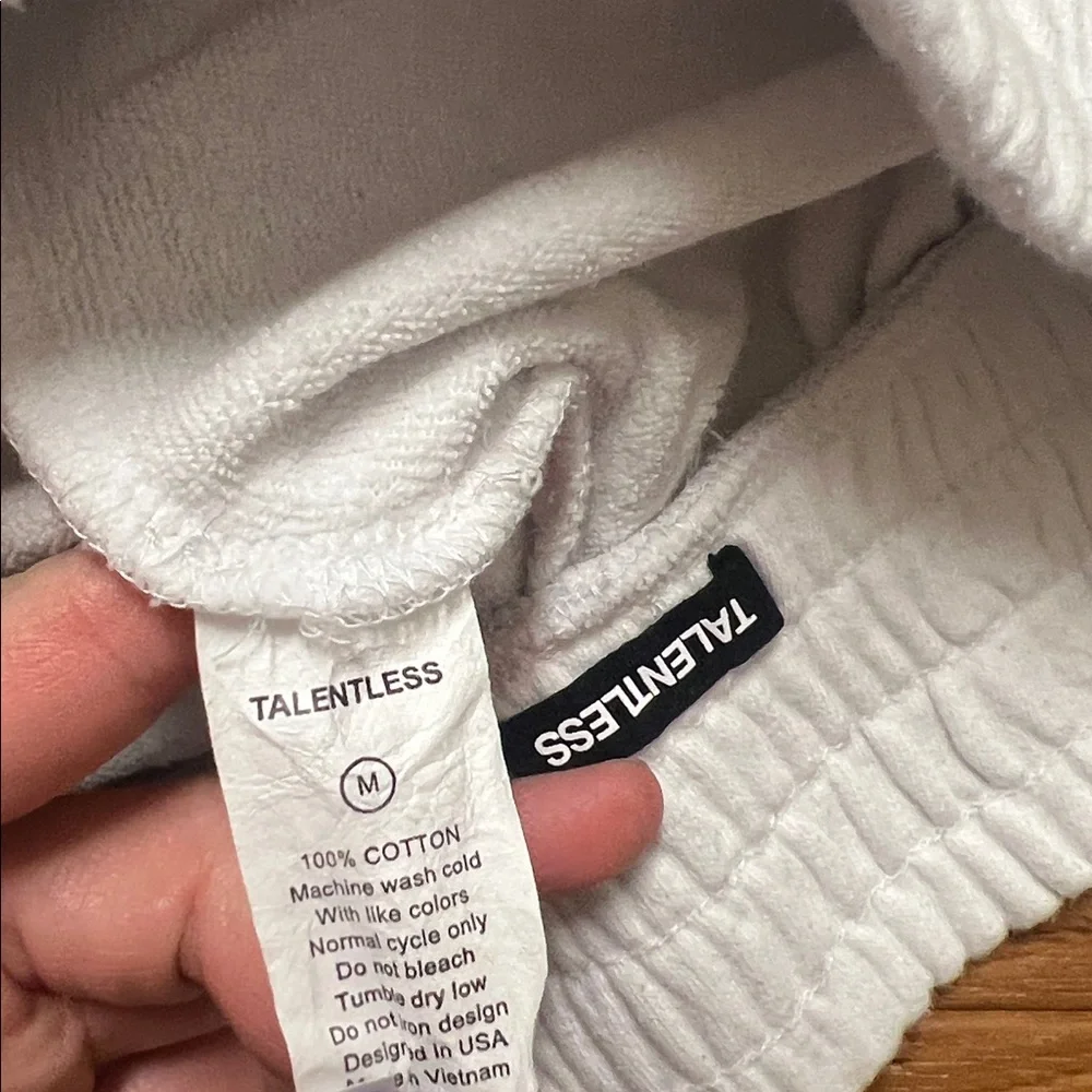 TALENTLESS White Athletic Shorts - Picture 5 of 5